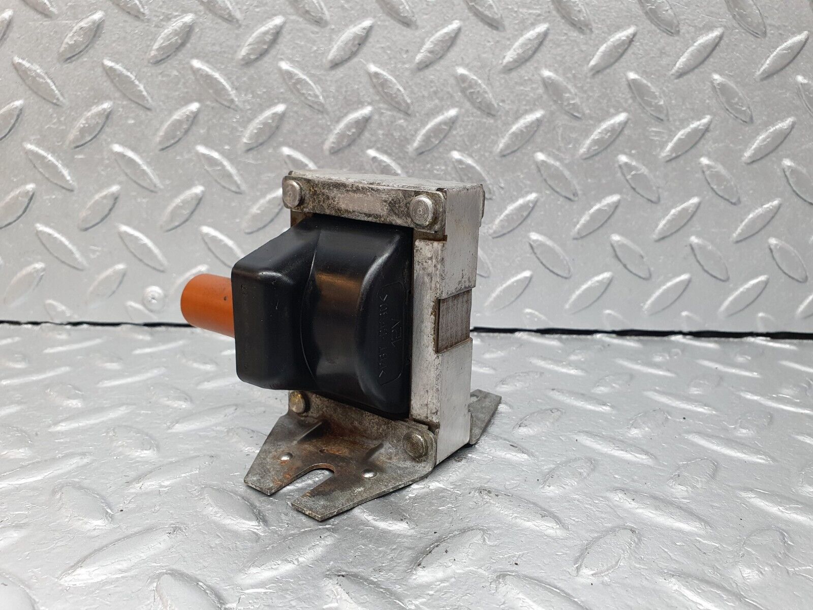 41529 Mercedes-Benz W124 200E Ignition Coil 080 03D 00065