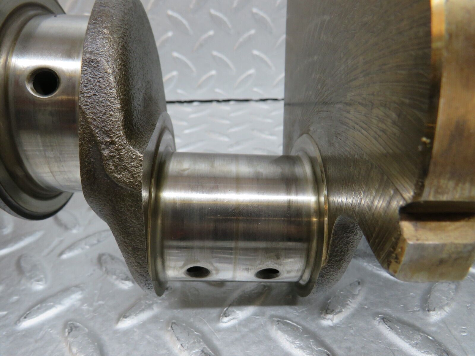 37151 Mercedes-Benz C126 420SEC Coupe Crankshaft 1160312501