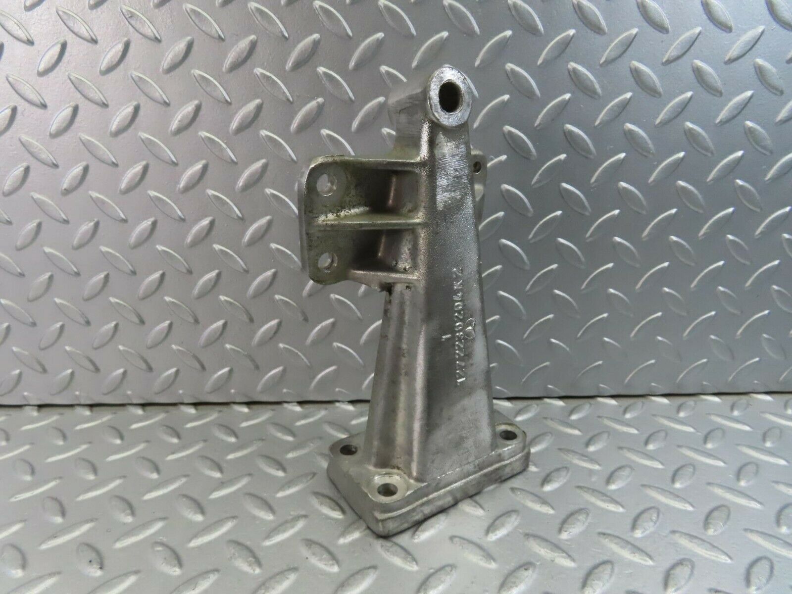 10167 Mercedes-Benz W111 280SE Engine Mount Bracket Left Side 1272230204