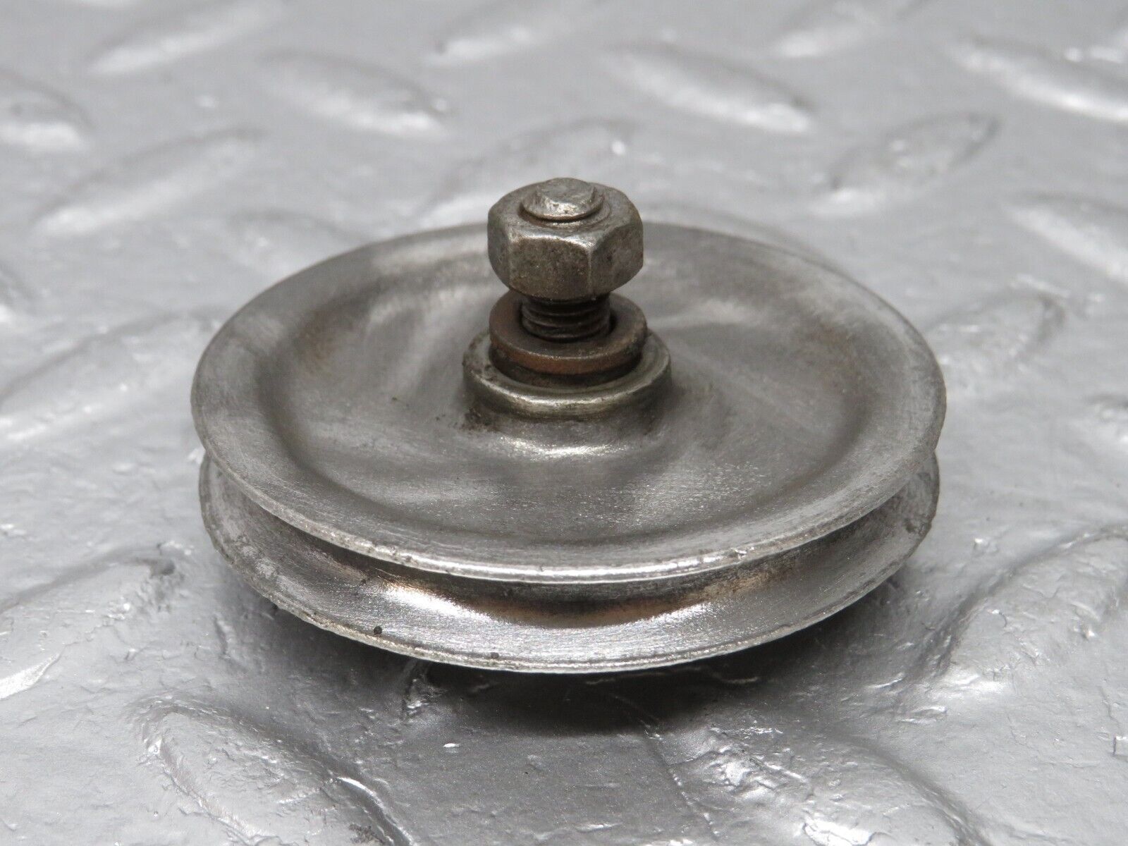 40318 Mercedes-Benz W110 230 Handbrake Cable Pulley 1104270142