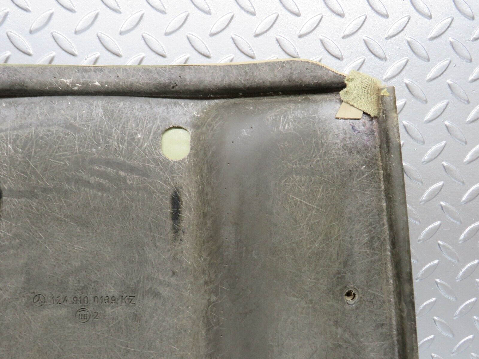 29484 Mercedes-Benz W124 230E Front Right Driver Seat Rear Cover 1249100139