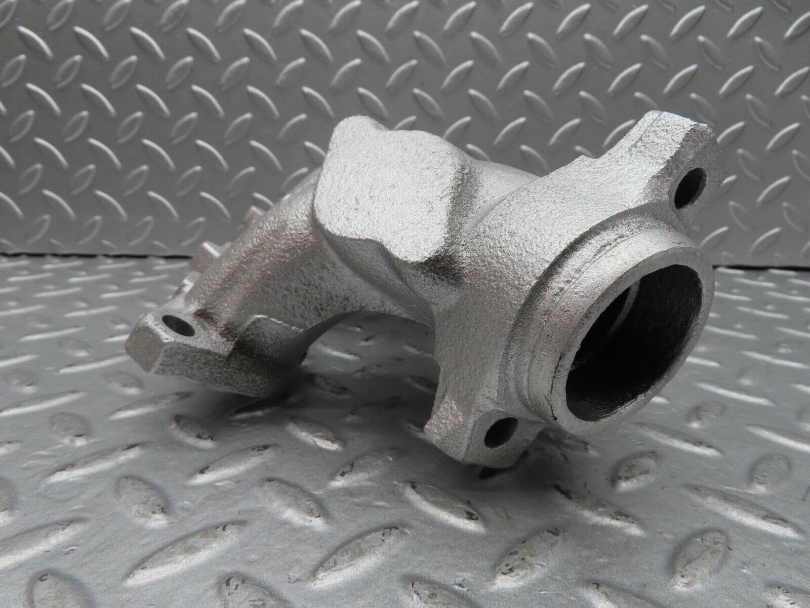 16418 Mercedes-Benz W124 260E Exhaust Manifold 1-3 Cylinder 1031425022