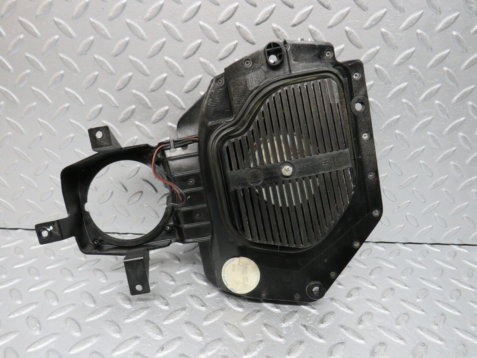 38445 Mercedes-Benz R129 280SL Coupe Left Door Speaker 1298200902