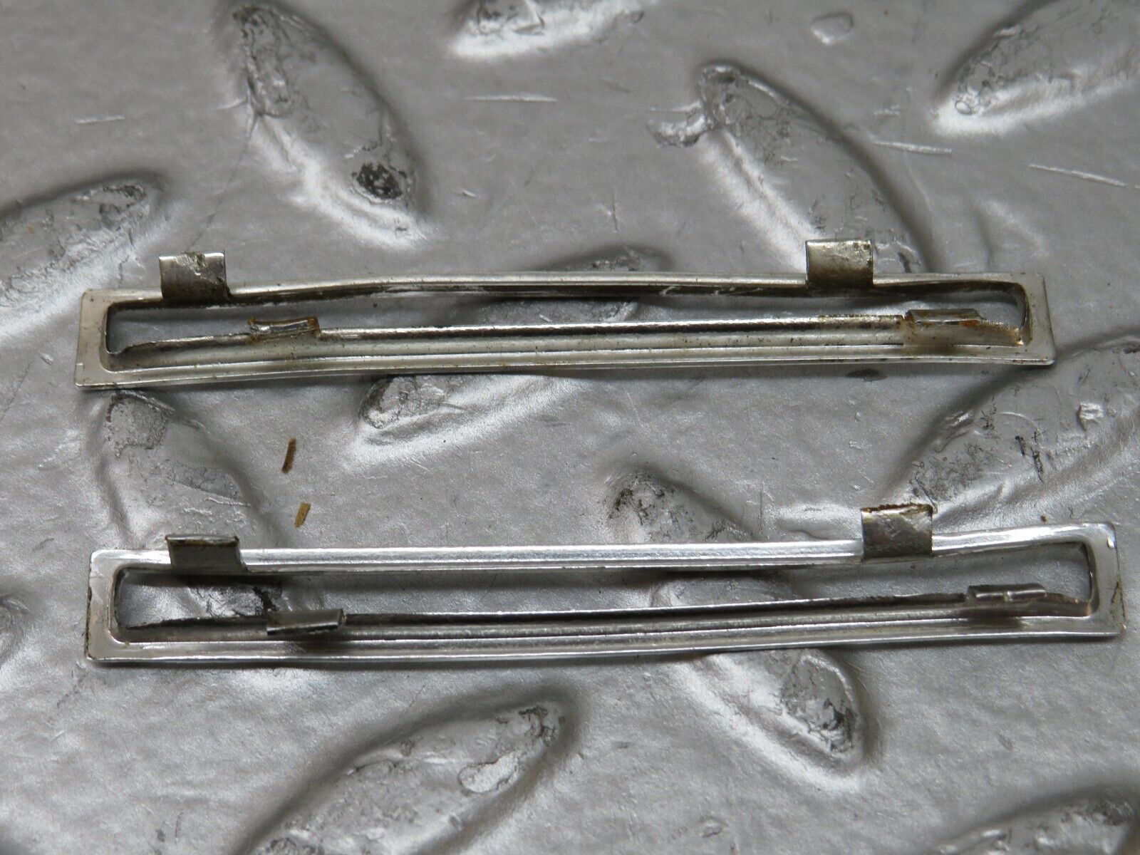 26180 Mercedes-Benz W116 450SE Dashboard Chrome Trim Pair