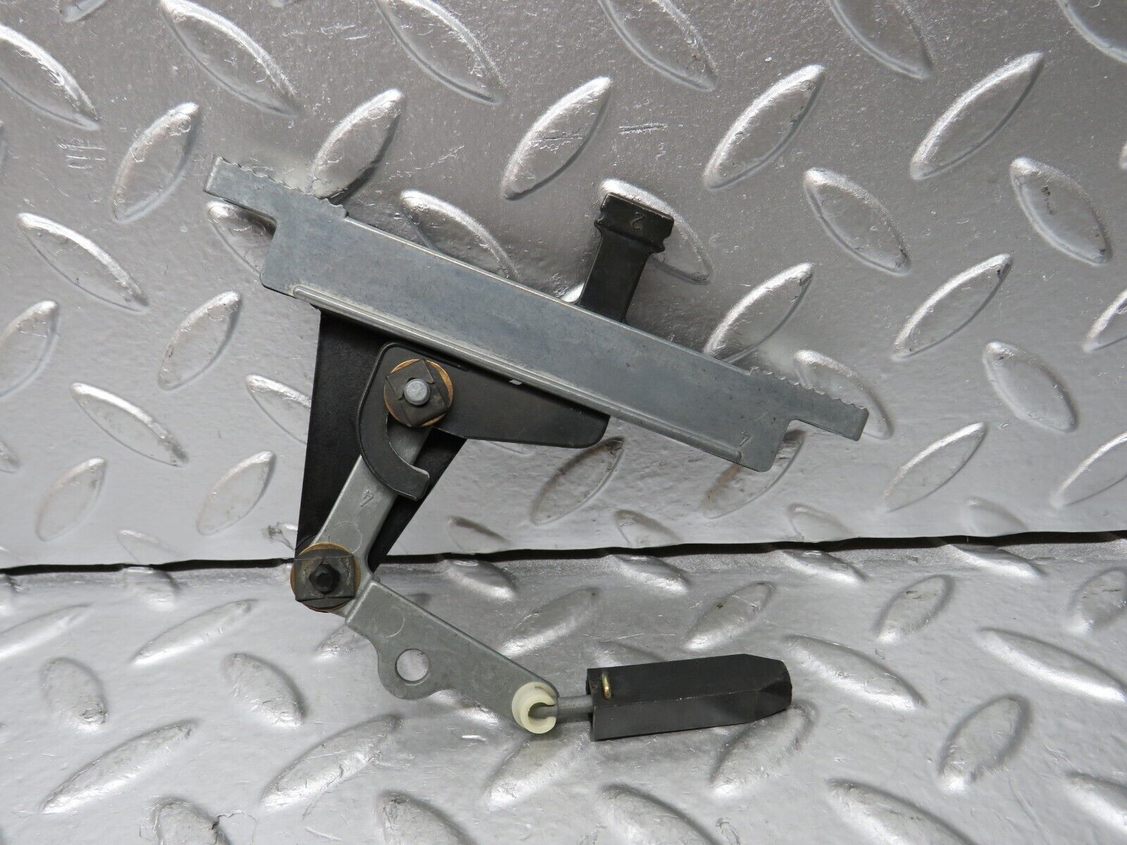 29869 Mercedes-Benz W123 230E Heater Control Switch 1238300085