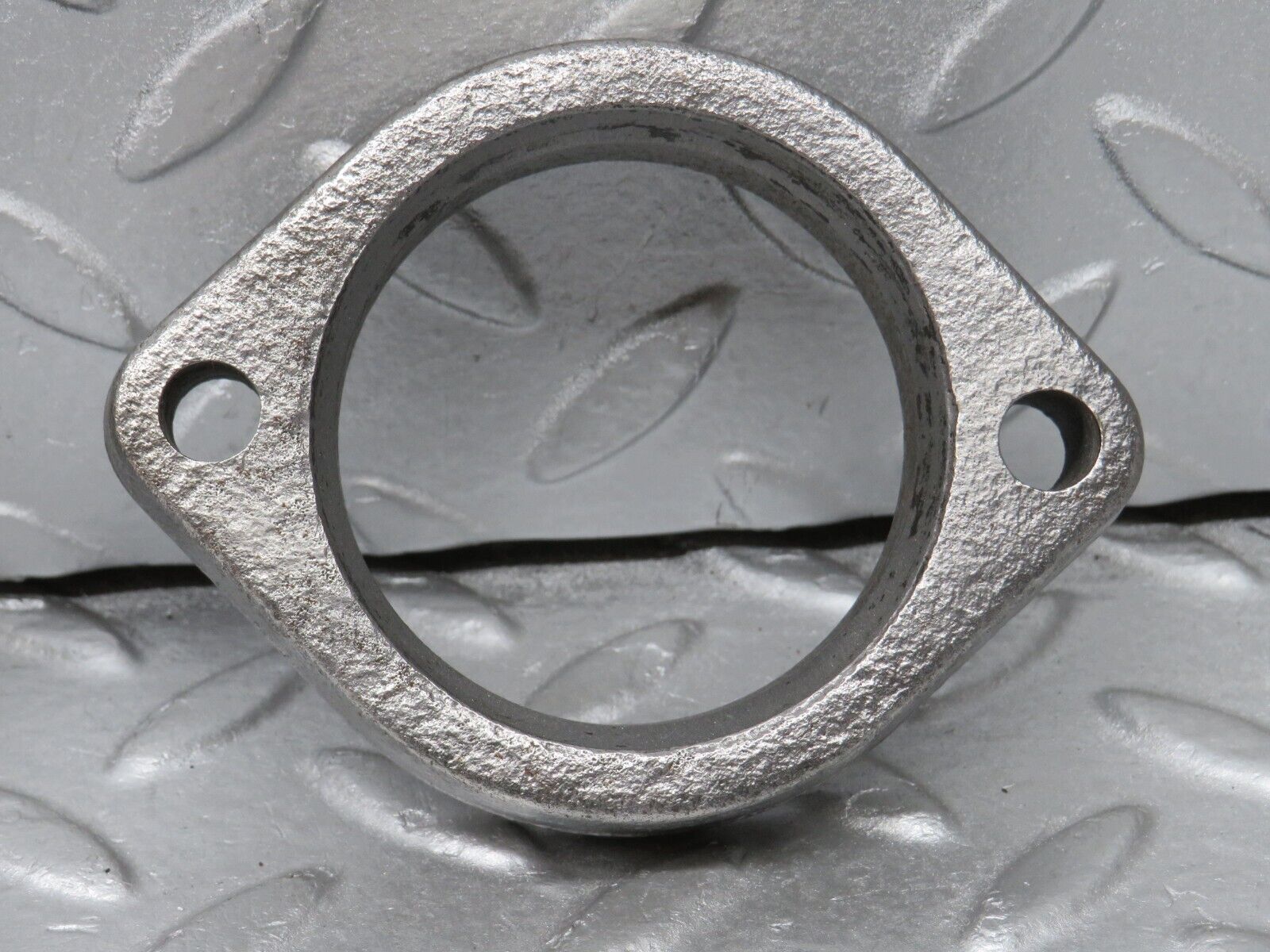 38126 Mercedes-Benz A124 320E Cabriolet Exhaust Flange 2x