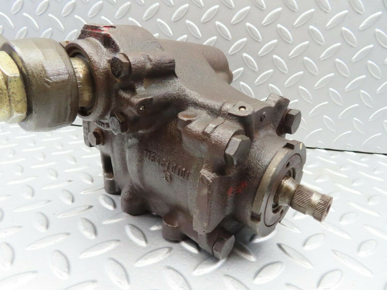 7159 Mercedes-Benz C107 350SLC Coupe Steering Box 1164610101