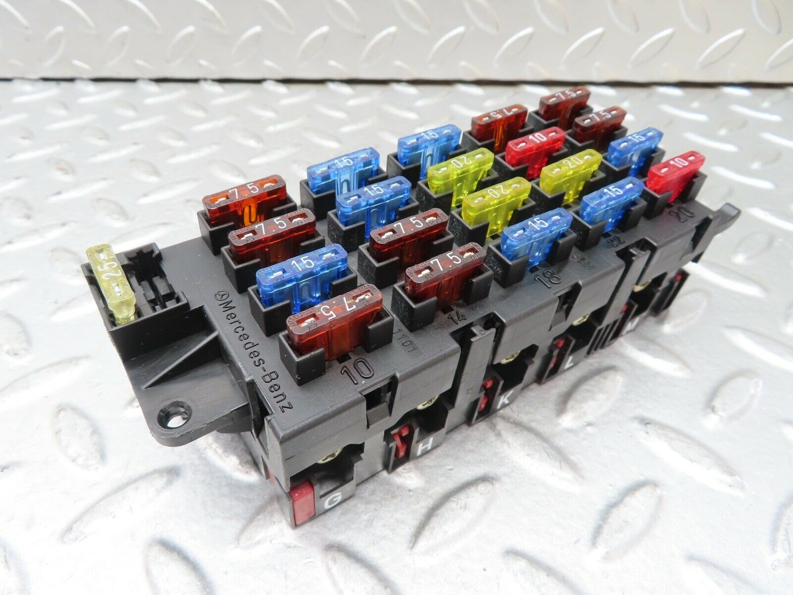 19708 Mercedes-Benz C140 CL420 Coupe Fuse Box 1405451101