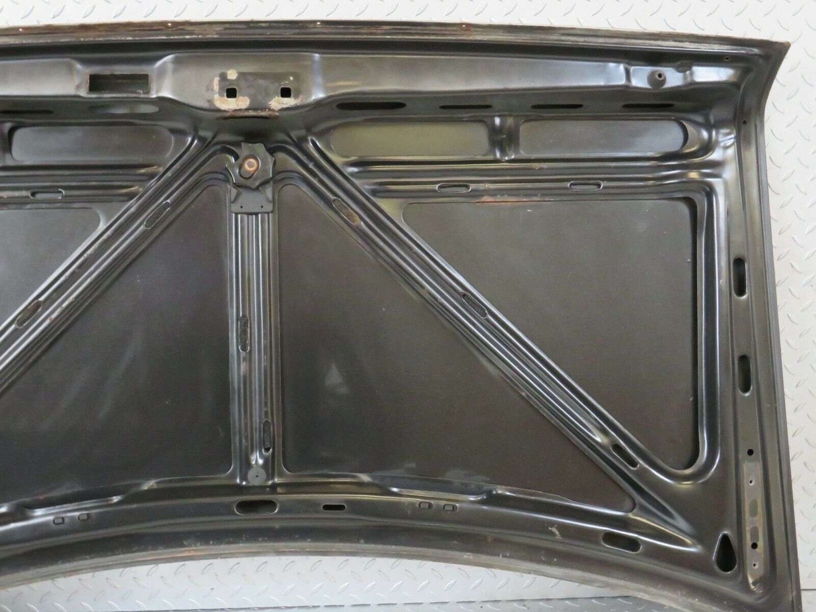 23275 Mercedes-Benz W116 350SE Boot Lid Trunk Door