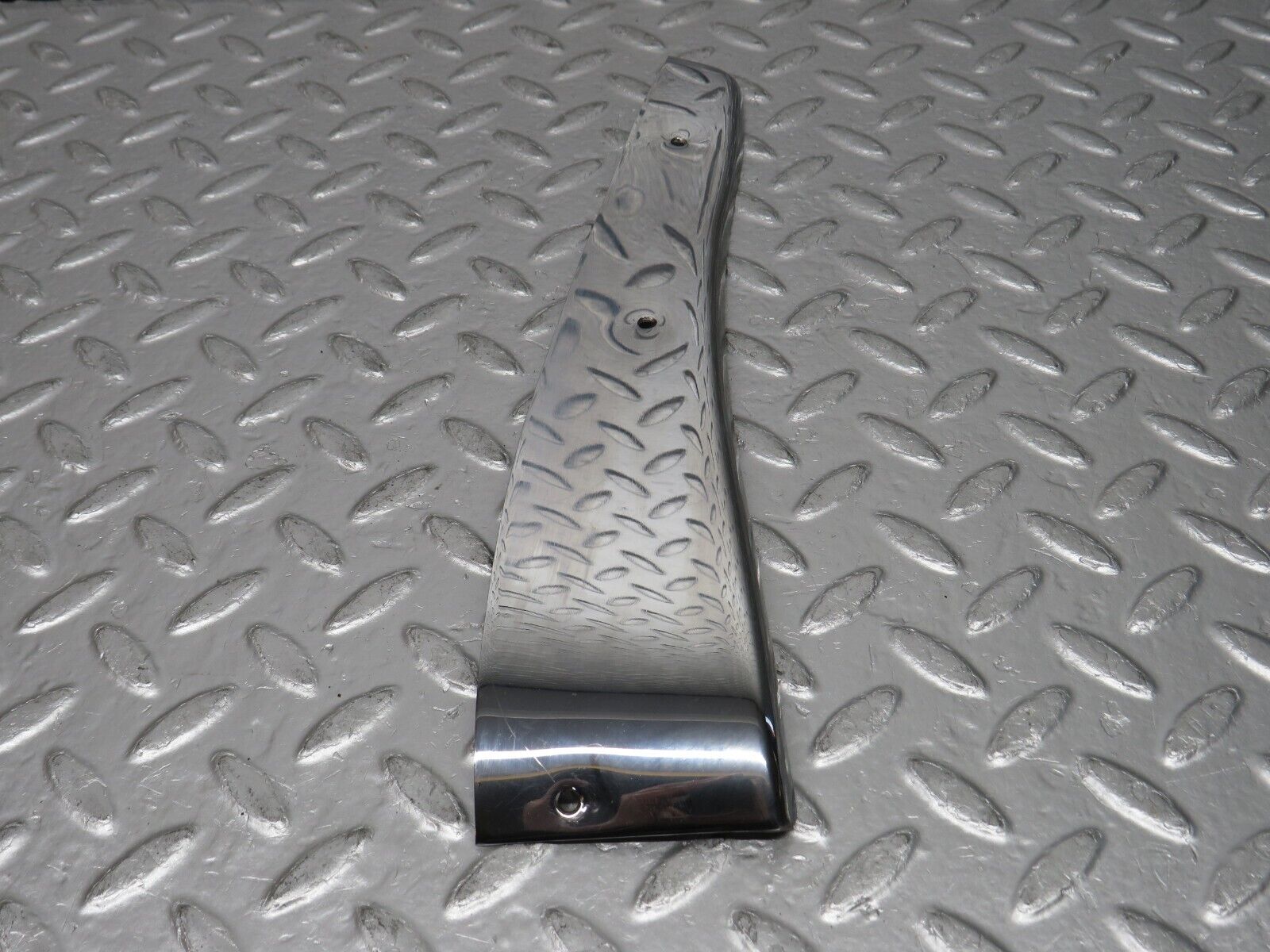 0737 Mercedes-Benz C107 350SLC Coupe Door Chrome Cover Right Side