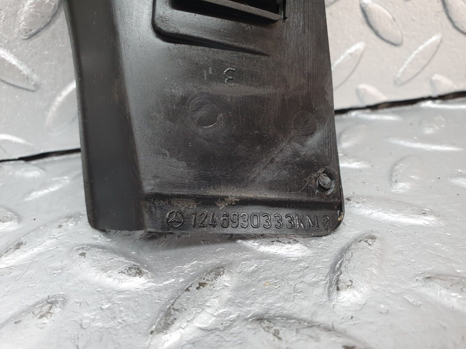 41553 Mercedes-Benz W124 200E Trunk Cover Panel 1246930333 1246930433