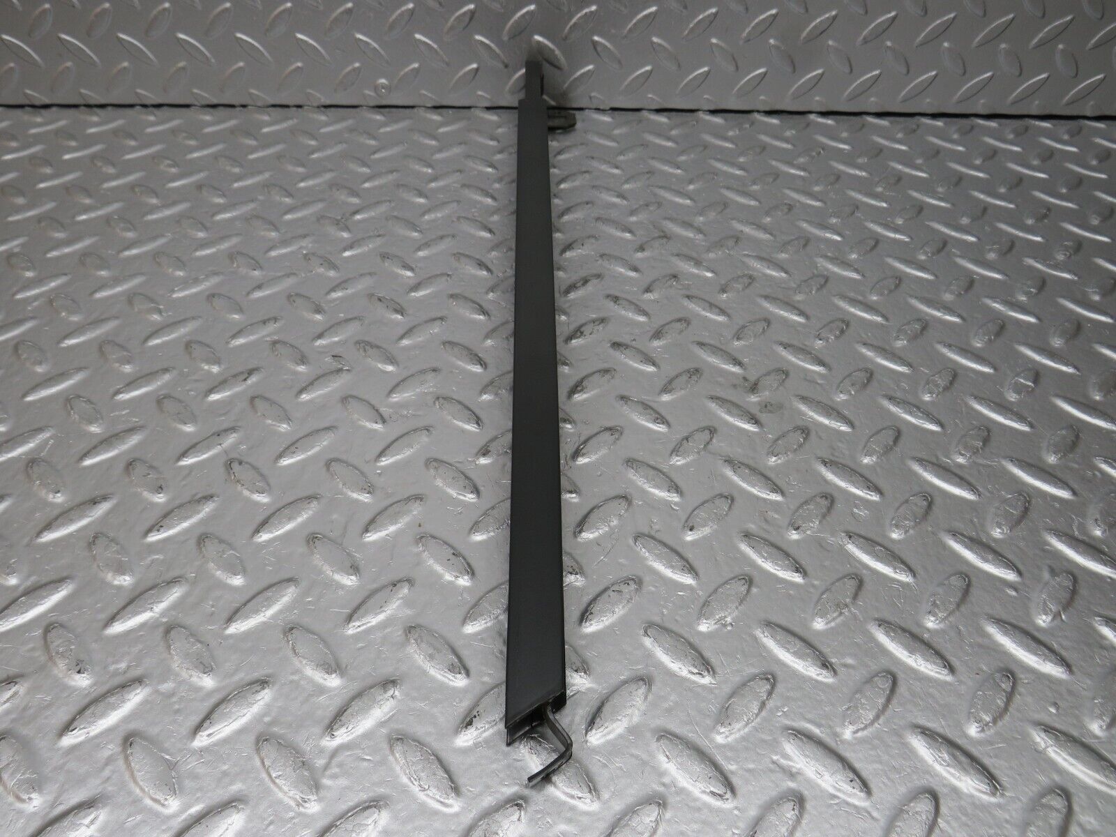 33770 Mercedes-Benz W201 190E 2.0L Rear Right Door Window Channel