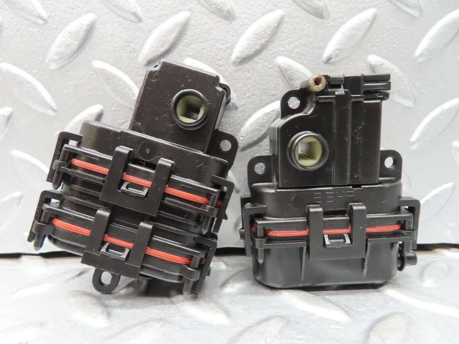 20190 Mercedes-Benz R129 300SL Coupe Heater Box Vacuum Actuator 2pcs