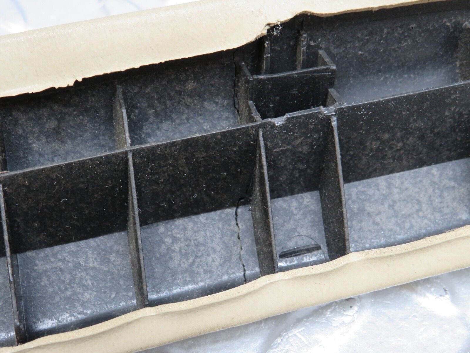 34122 Mercedes-Benz W124 230E A Pillar Cover Right Beige 1246920489