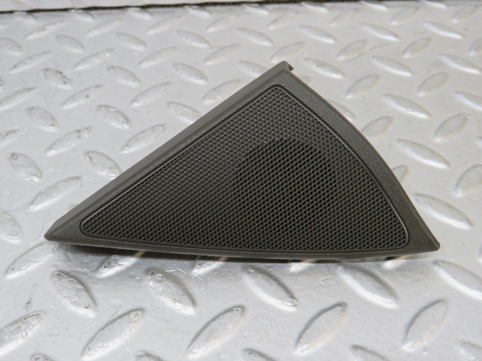 35171 Mercedes-Benz W221 Front Right Door Speaker 2217280456