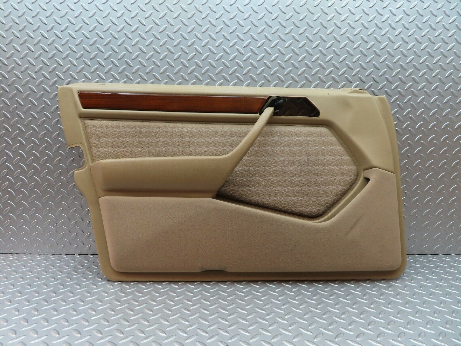5262 Mercedes-Benz W124 230E Front Left Door Card Beige 1247271370