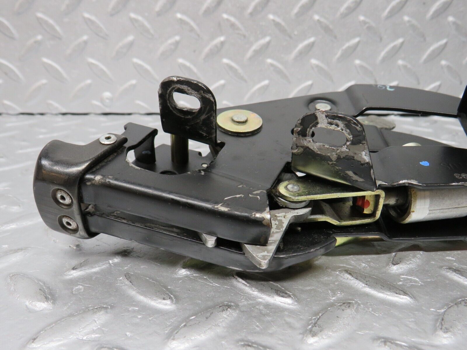 38358 Mercedes-Benz R129 280SL Coupe Rear Left Roof Lock Mechanism 1298001174