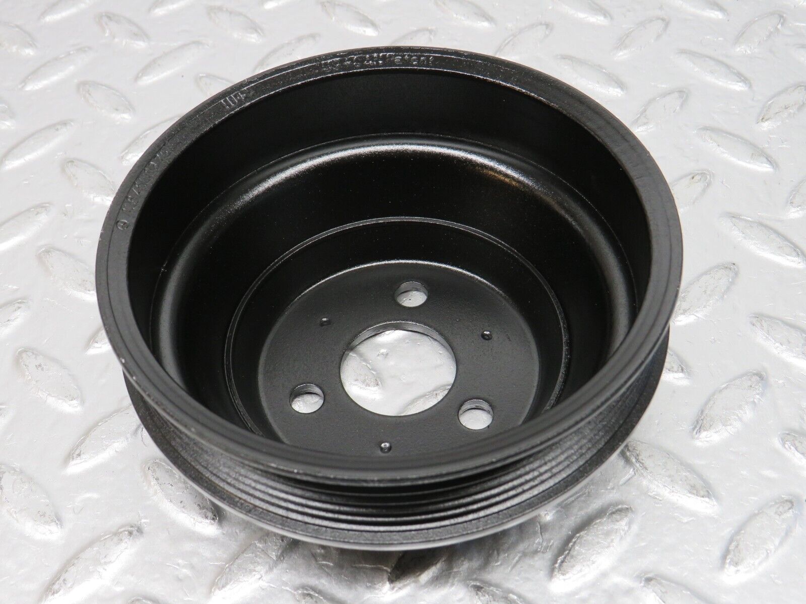 32547 Mercedes-Benz S124 300TE Wagon Water Pump Pulley 1264600379