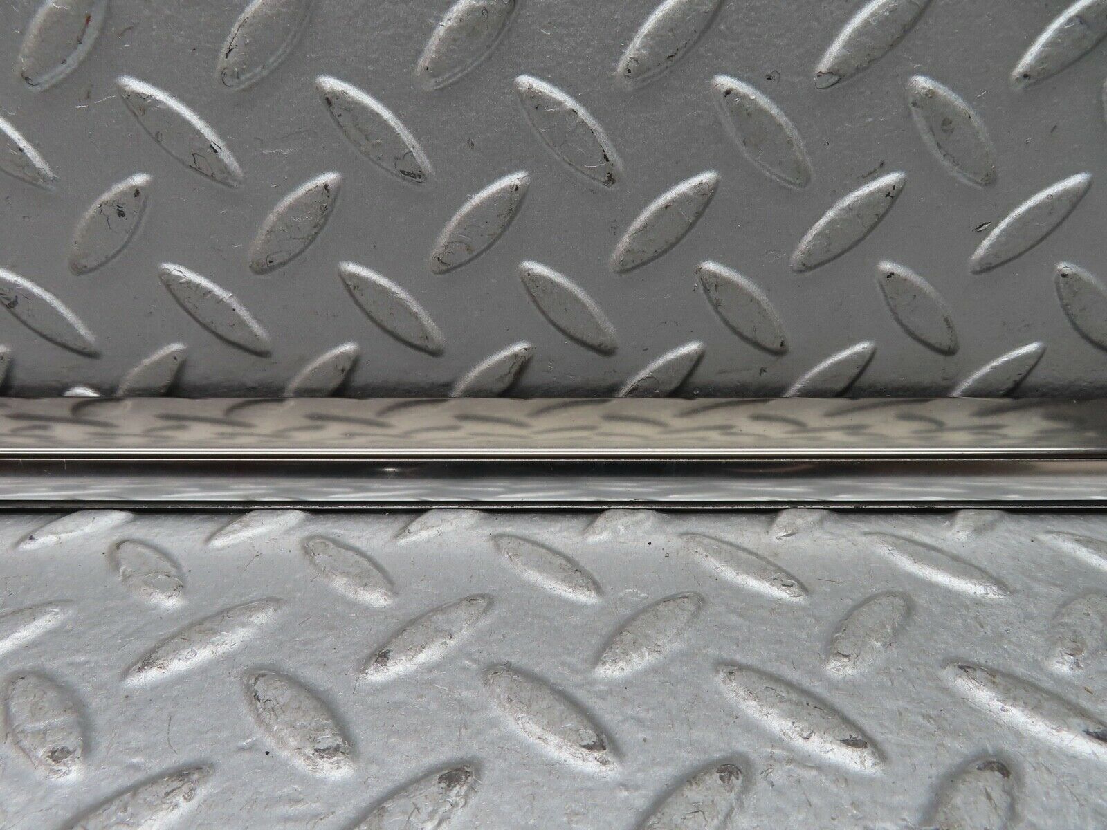 19736 Mercedes-Benz C140 CL420 Coupe Rear Right Window Lower Chrome Trim