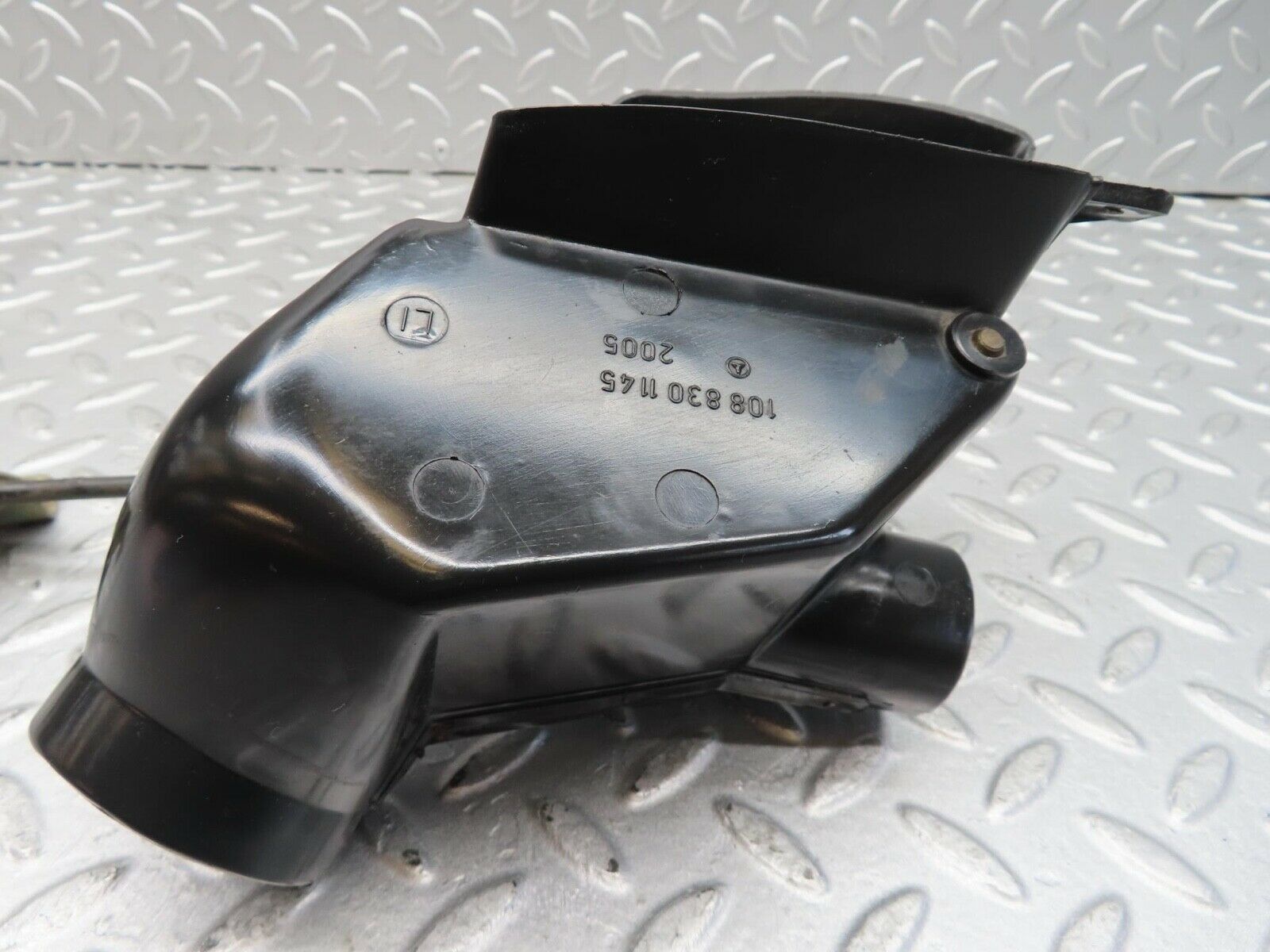 12394 Mercedes-Benz W108 280SE 3.5 Air Vent Control Left Side 1088301145