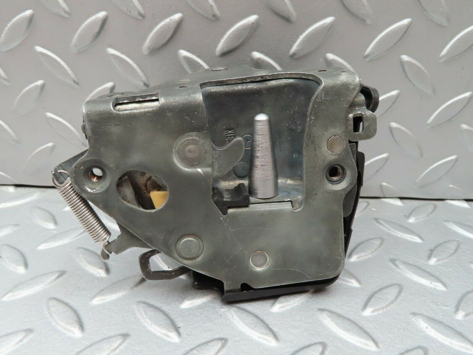 4315 Mercedes-Benz W123 230E Rear Right Door Lock Mechanism
