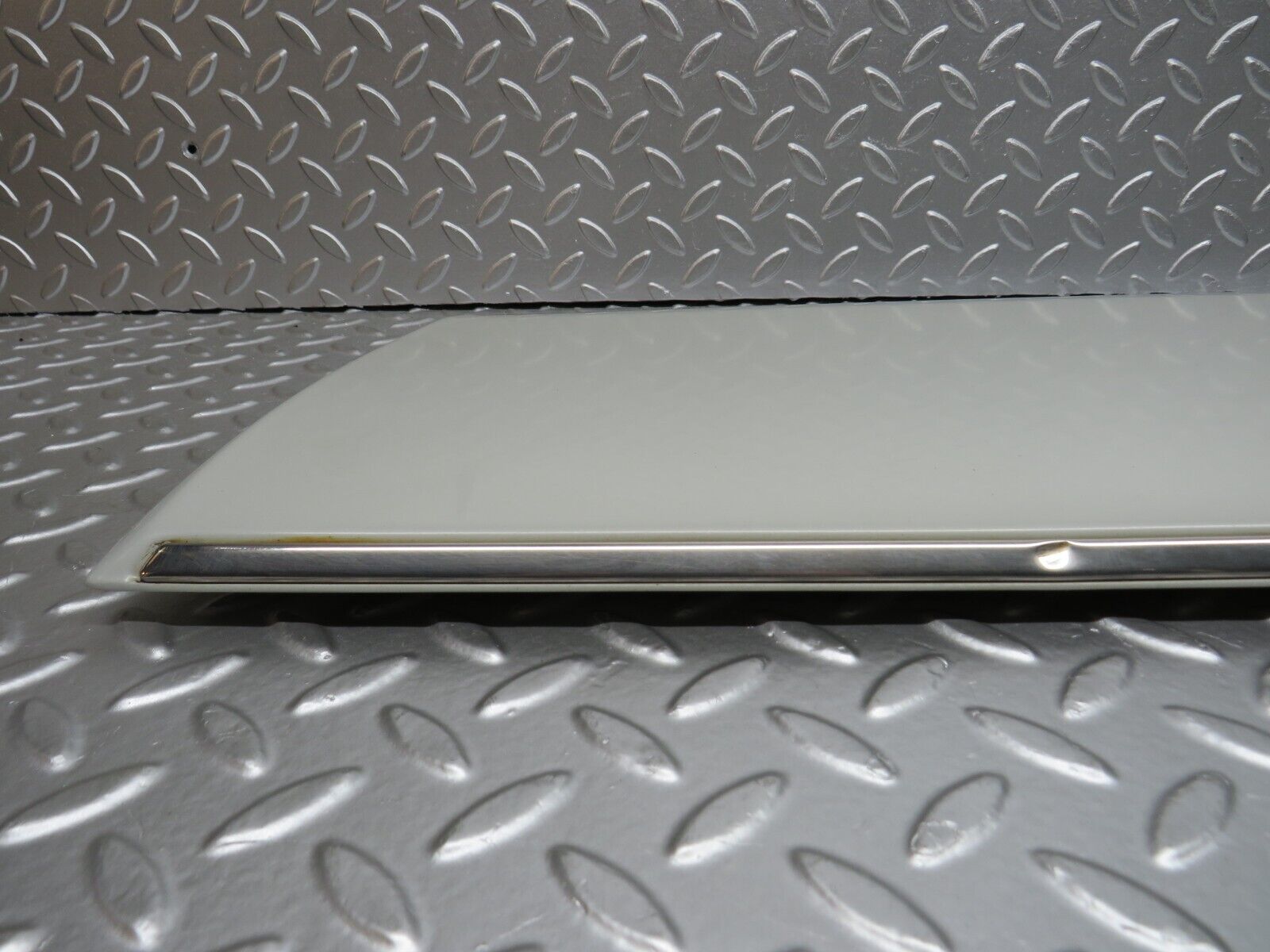 30365 Mercedes-Benz W124 230E Front Right Door Lower Moulding 1246901640