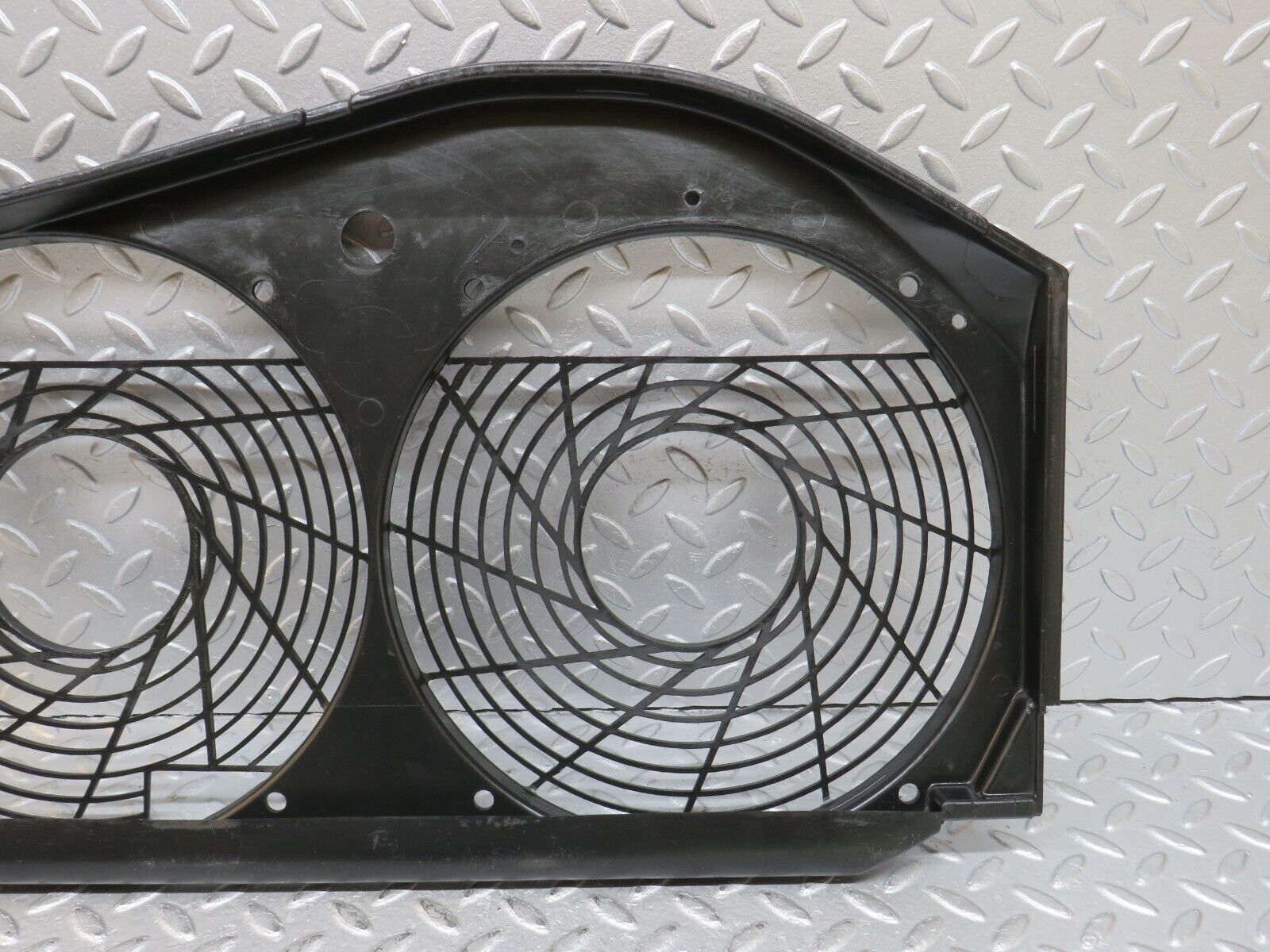 36193 Mercedes-Benz W126 420SE Radiator Fan Shroud Fan Cover 1265052355