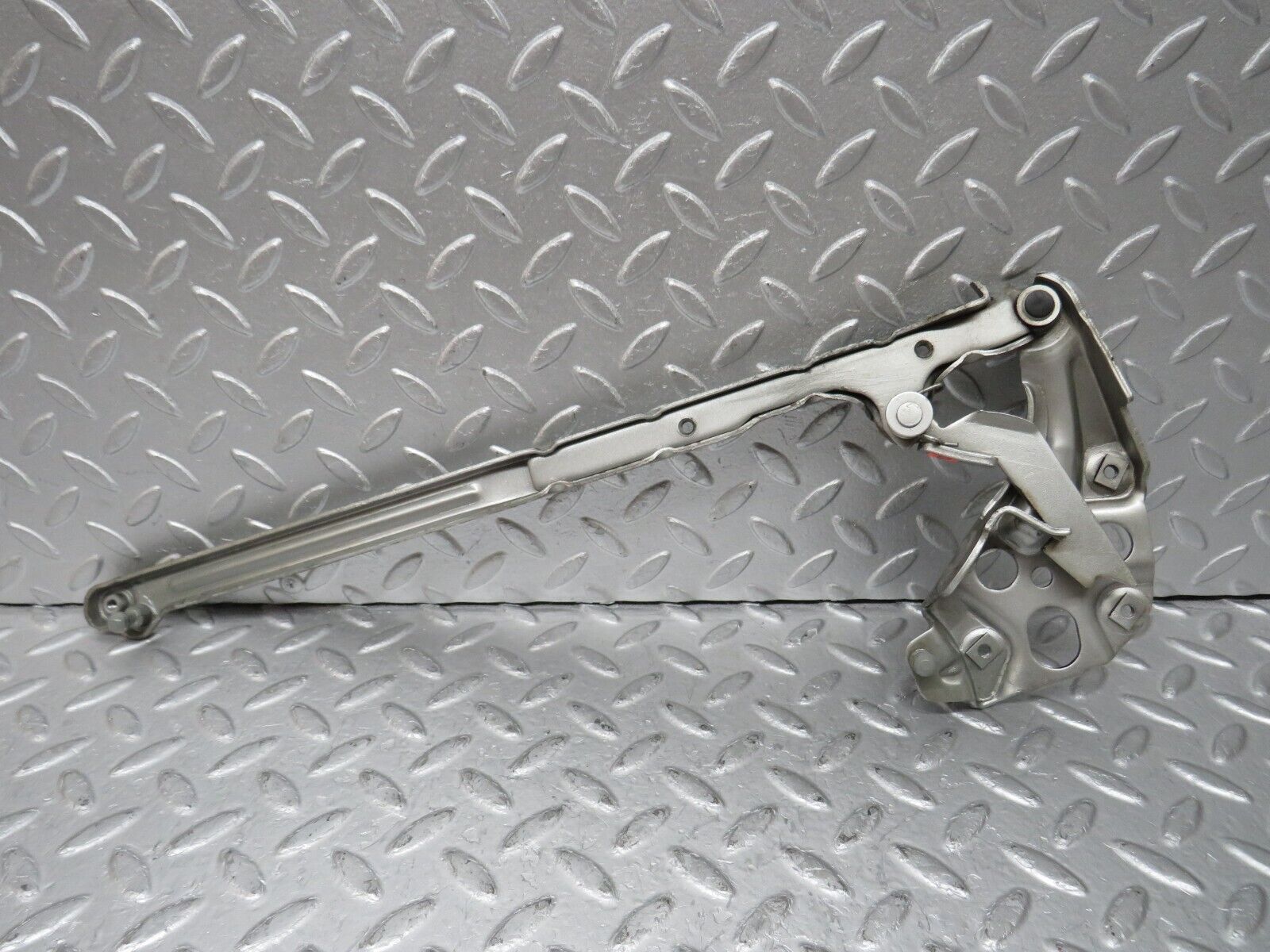 35030 Mercedes-Benz W210 320E Bonnet Hinge Right Side