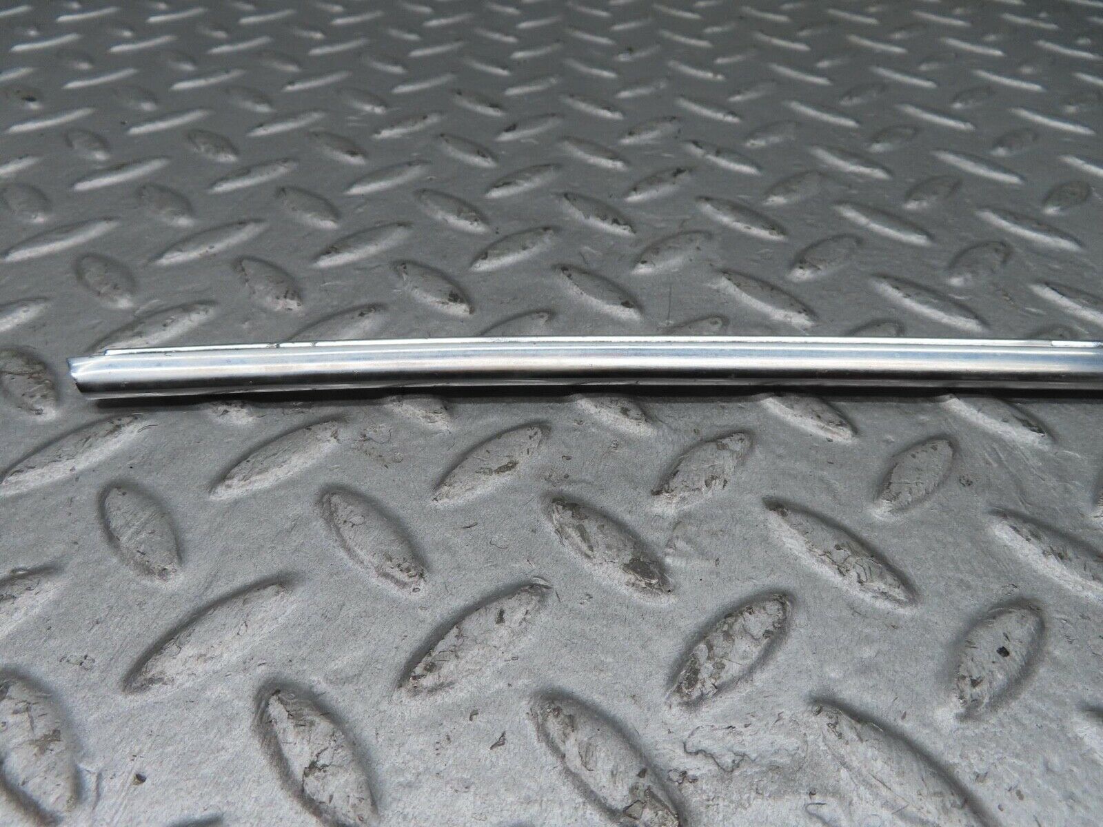 13192 Mercedes-Benz W111 220S Rear Right Door Window Chrome Frame