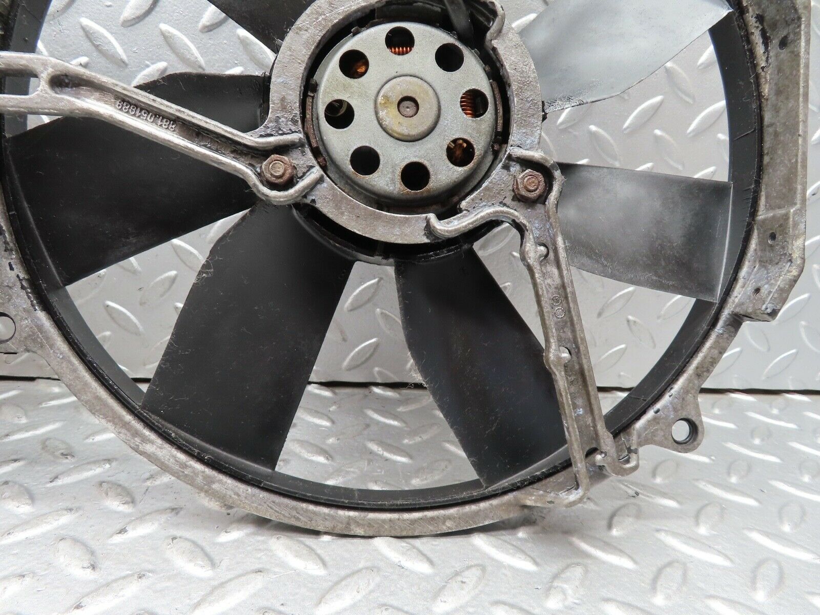 19636 Mercedes-Benz C140 CL420 Coupe Engine Cooling Fan AEG