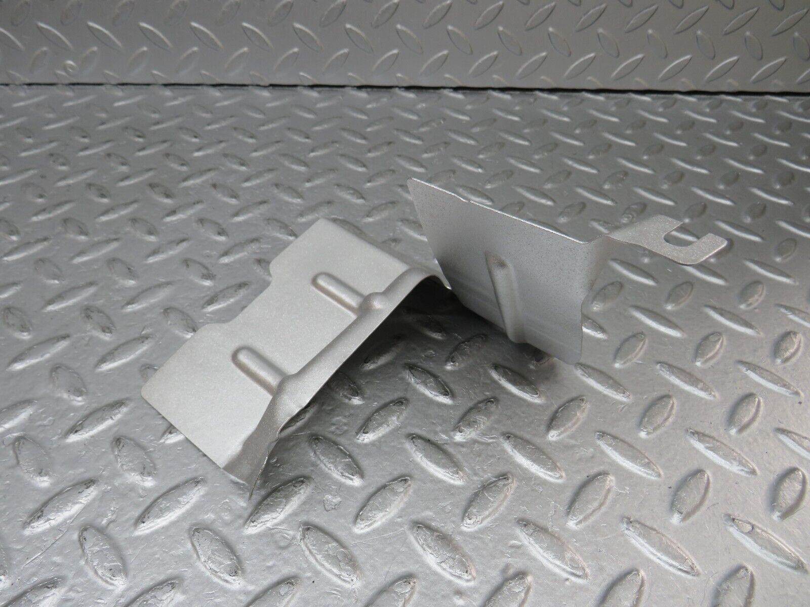 36171 Mercedes-Benz W126 420SE Exhaust Heat Shield