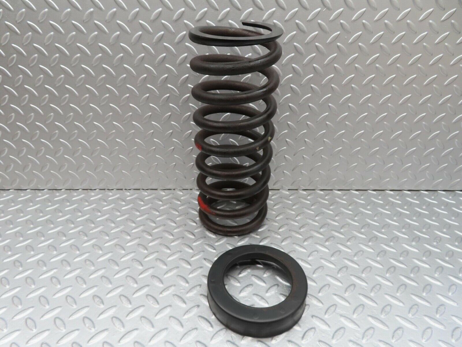 14131 Mercedes-Benz C107 280SLC Rear Coil Spring With Rubber Buffer