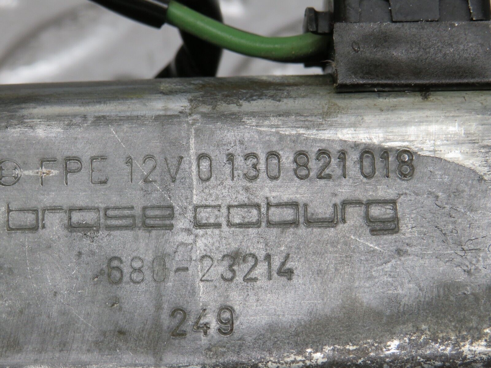 29664 Mercedes-Benz W123 230E Front Left Window Regulator Motor 0130821018