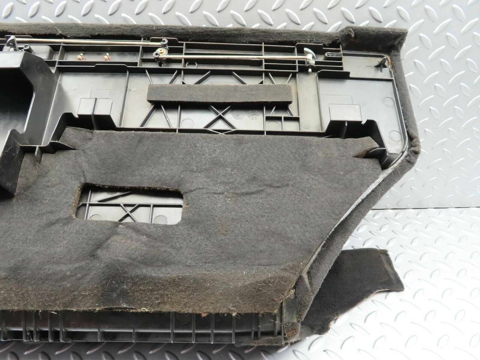 6664 Mercedes-Benz S124 E220 Wagon Rear Right Boot Cover Panel