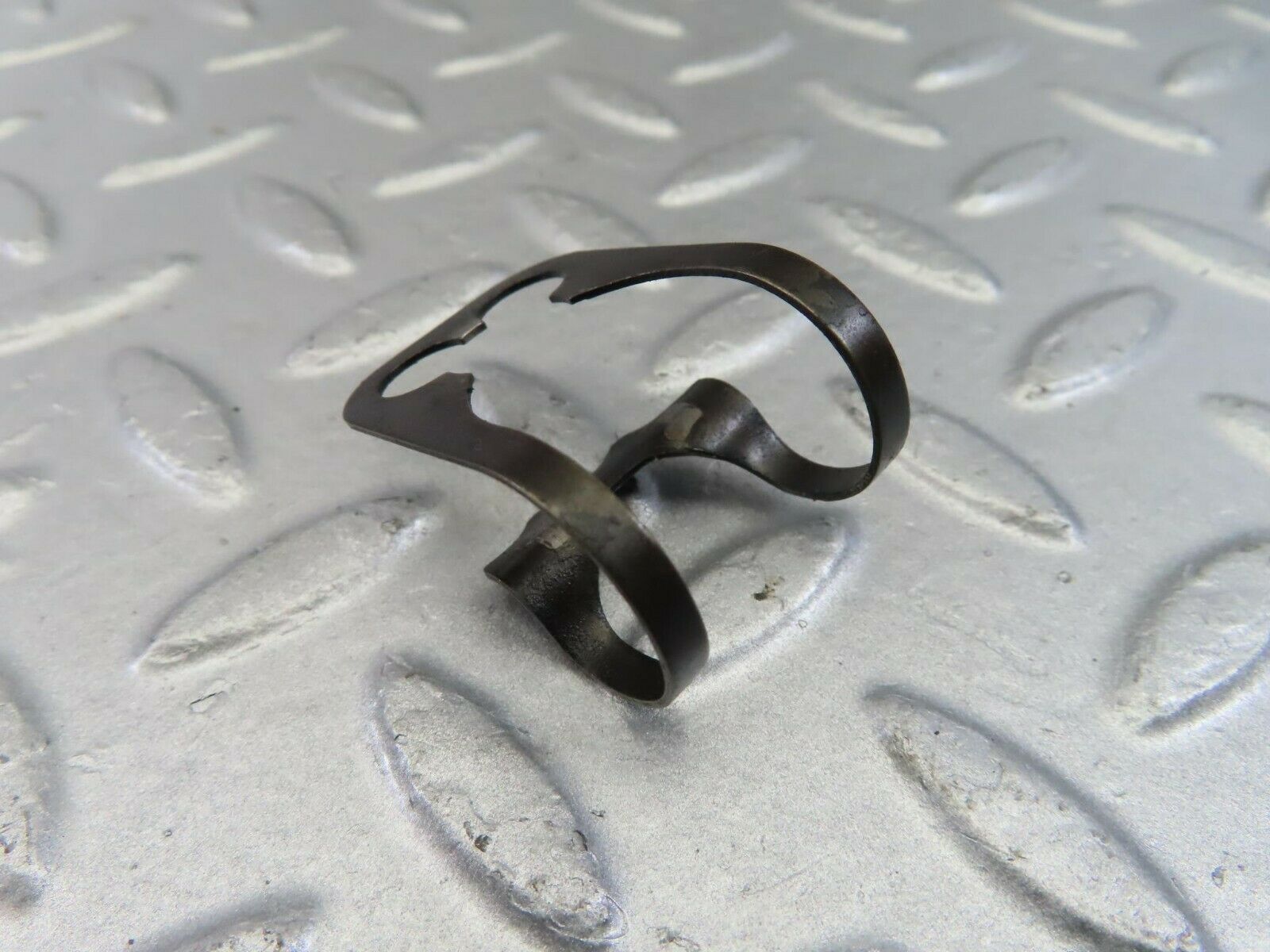 9864 Mercedes-Benz C123 280CE Coupe Valve Rocker Arm With Retaining Spring