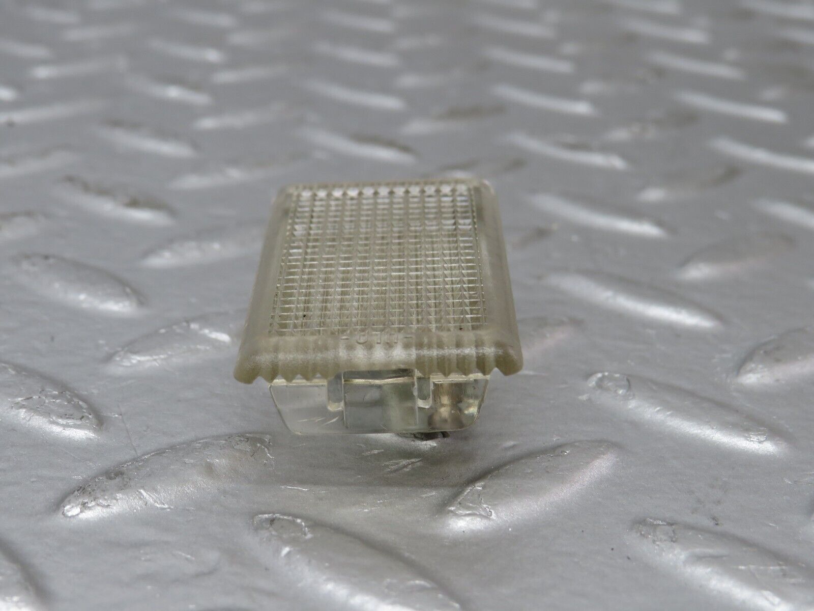 33879 Mercedes-Benz W201 190E 2.0L Glove Box Light