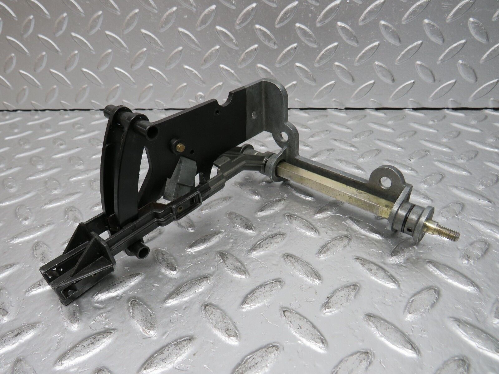 32277 Mercedes-Benz C107 350SLC Coupe Coupe Heater Control Mechanism