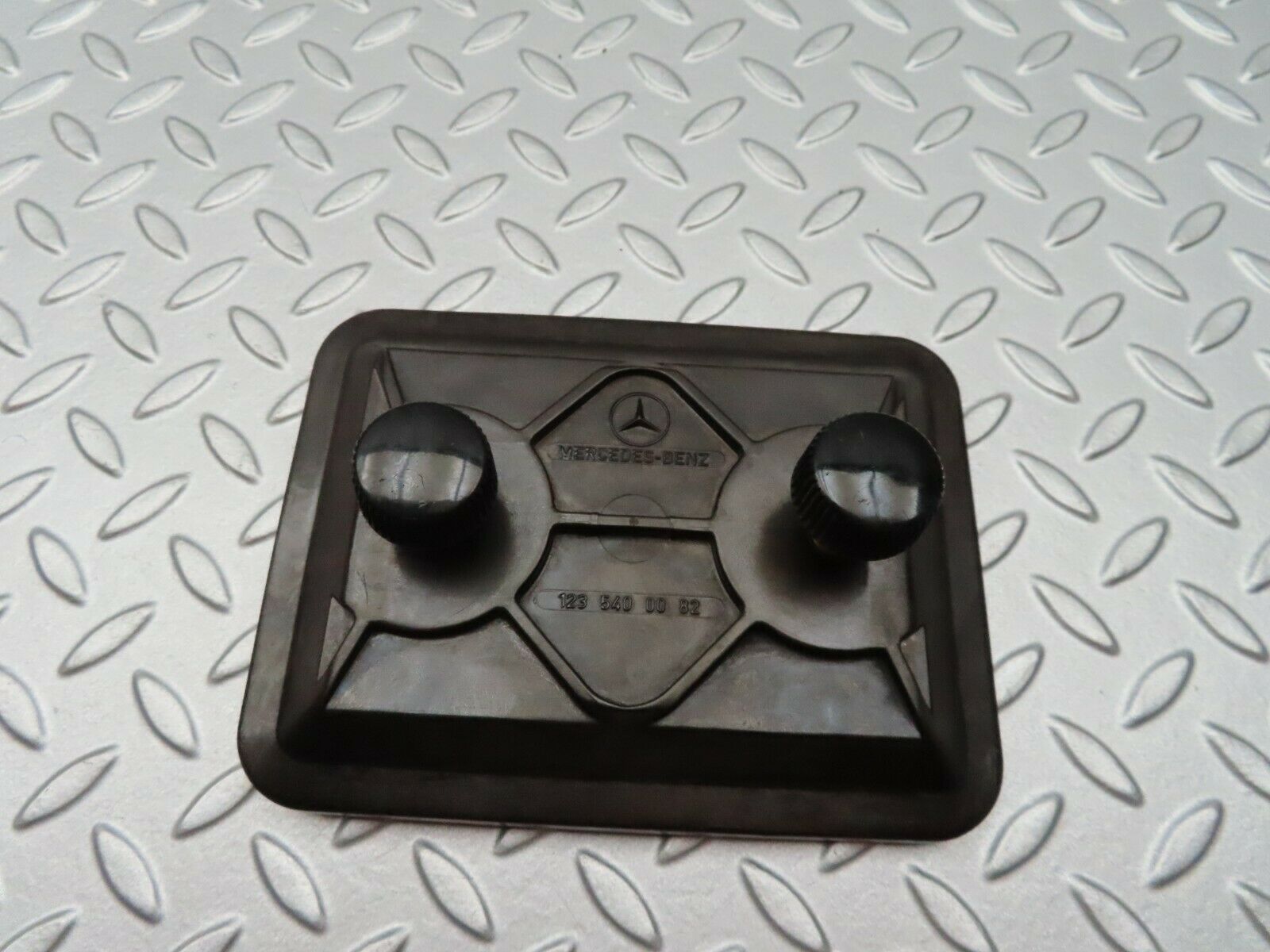 3775 Mercedes-Benz S123 200T Wagon Fuse Box Cover Lid 1235400082