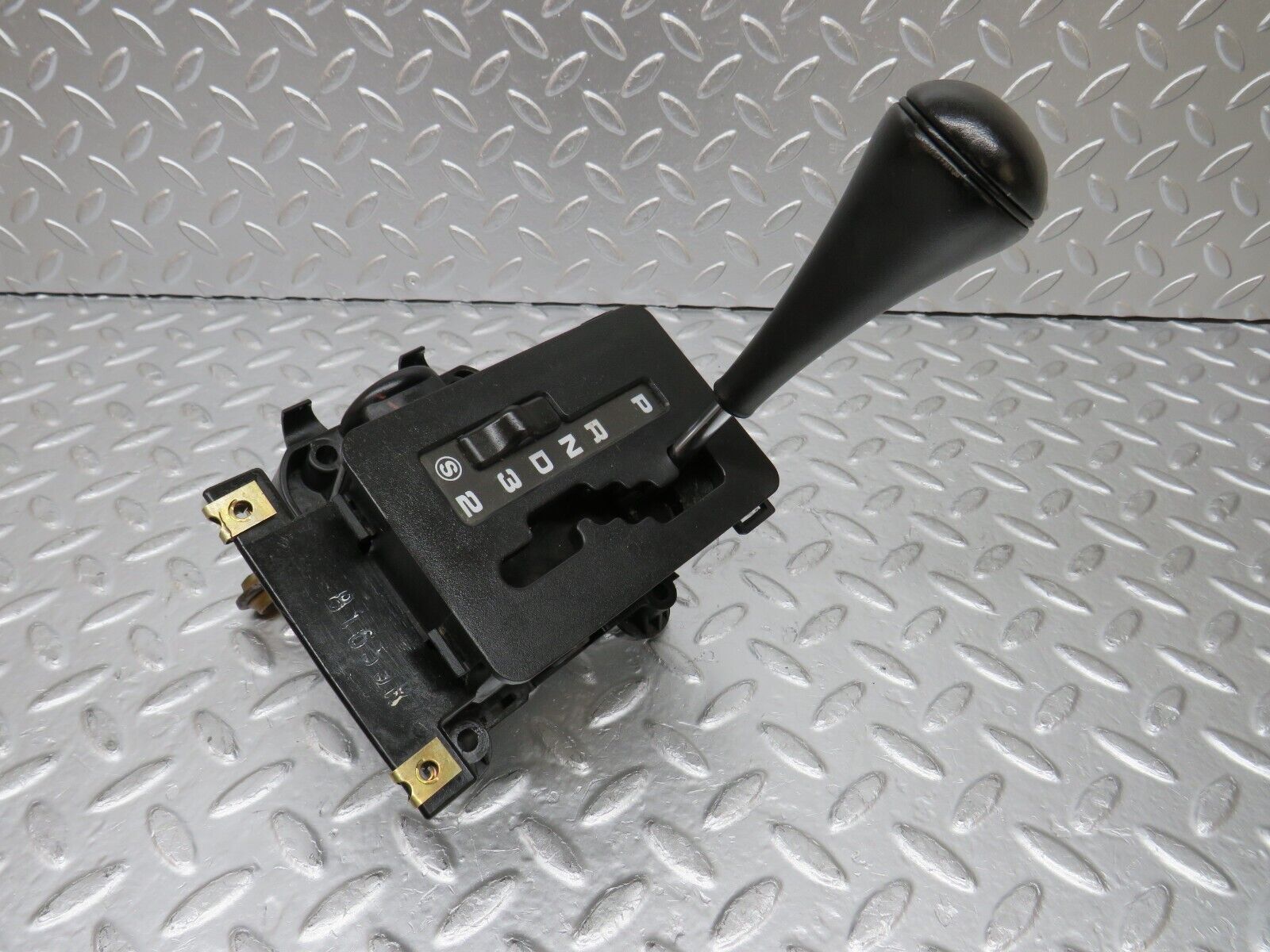 29314 Mercedes-Benz W124 230E Automatic Gear Shift Selector 1242670405