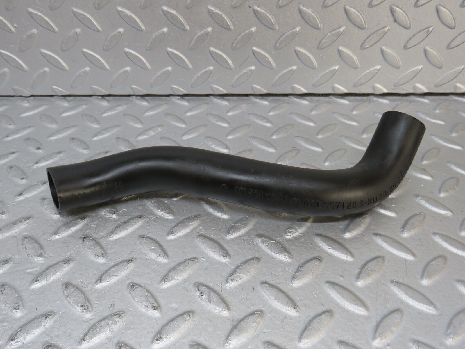 36523 Mercedes-Benz W201 190E 2.0L Water Drain Rubber Hose Pipe 2016280094