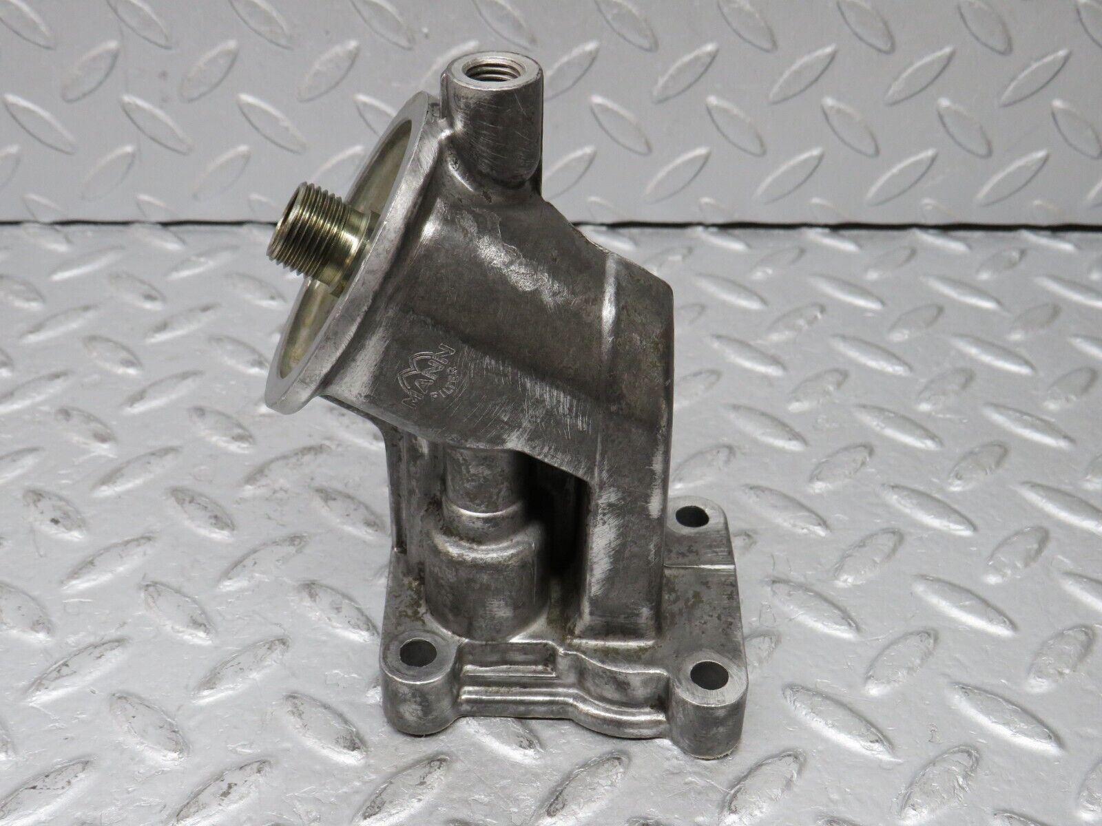 36713 Mercedes-Benz W201 190E 2.0L Oil Filter Housing 1021800038