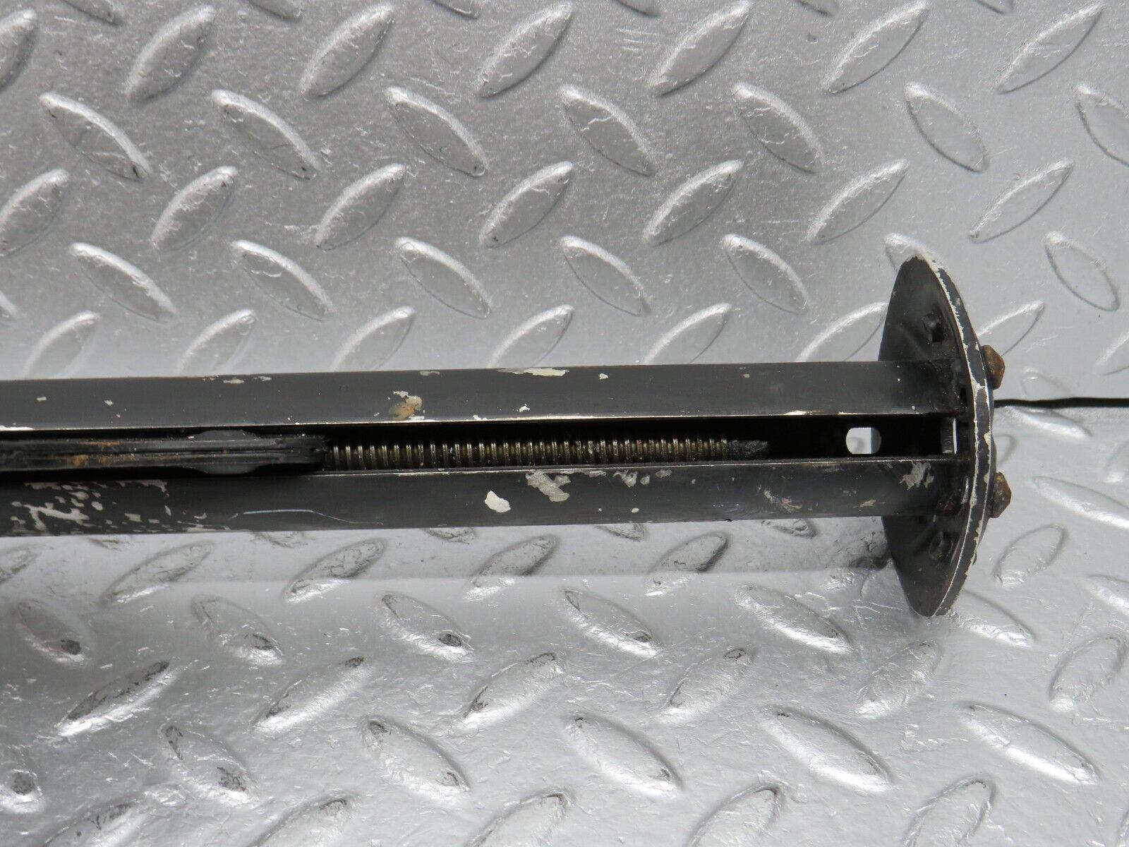 38895 Mercedes-Benz W201 190E 2.6L Car Jack 1245830115