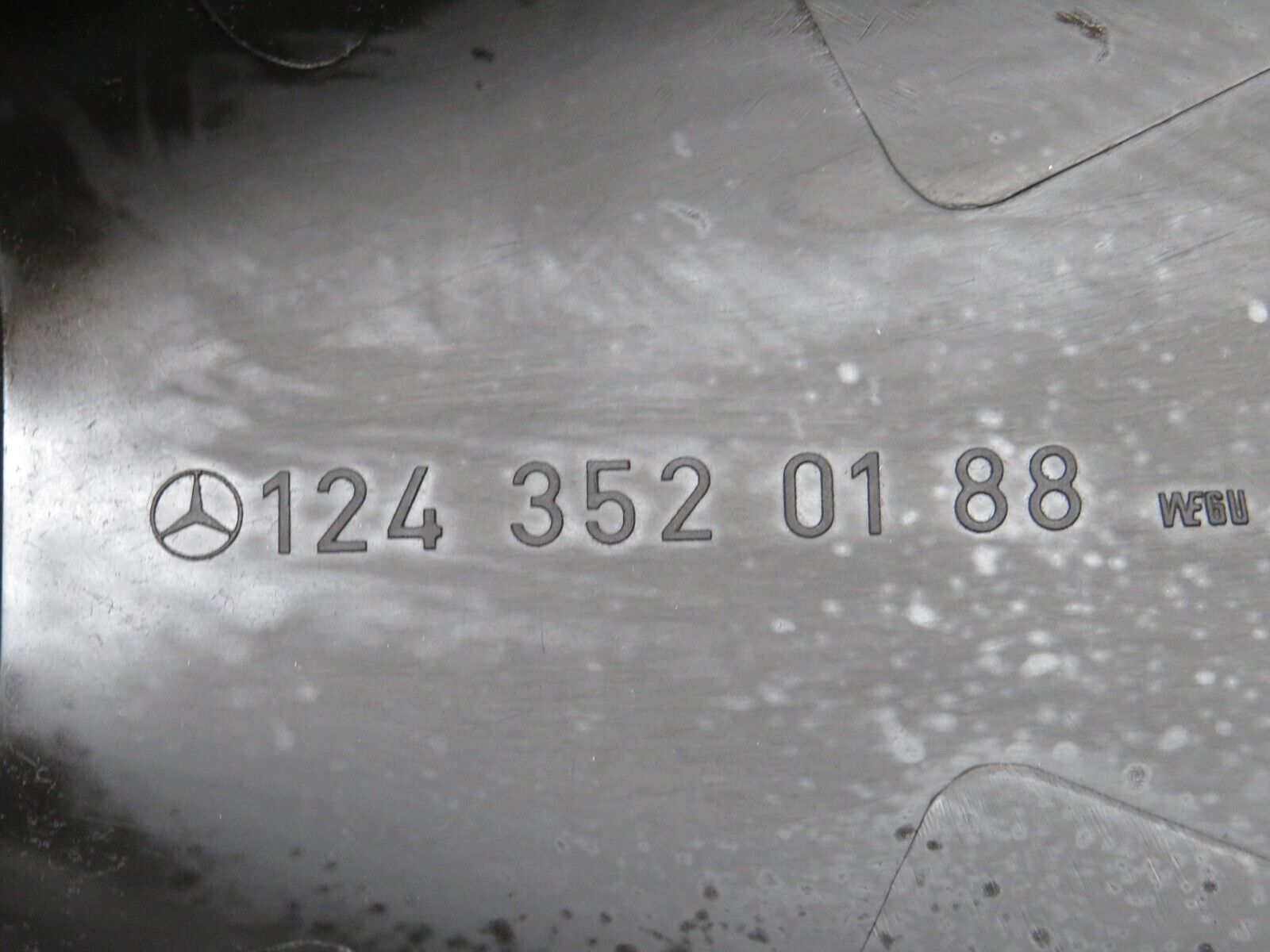 32437 Mercedes-Benz S124 300TE Wagon Rear Control Arm Cover 1243520188