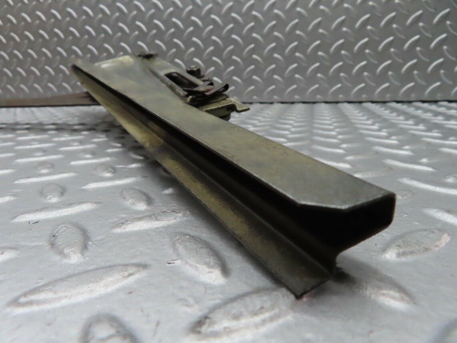 20332 Mercedes-Benz W114 280CE Coupe Front Right Manual Window Regulator