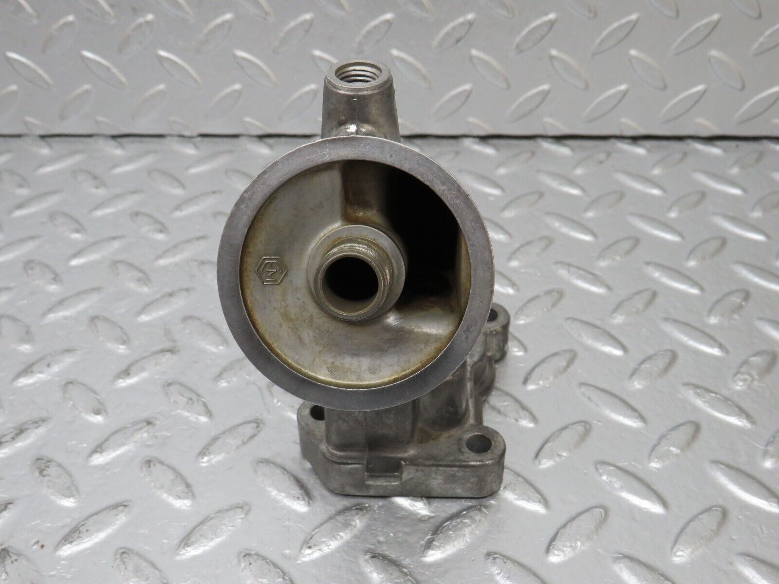 33713 Mercedes-Benz W201 190E 2.0L Oil Filter Housing 1021800038