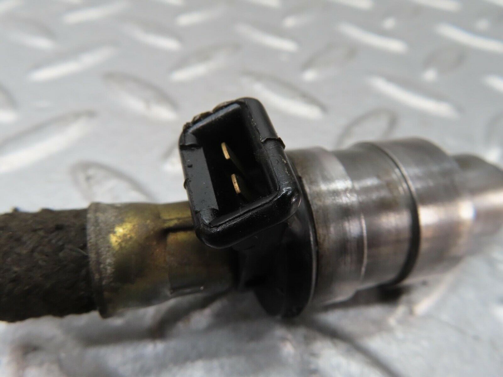 13337 Mercedes-Benz W116 350SE Fuel Injector Bosch 0280150001