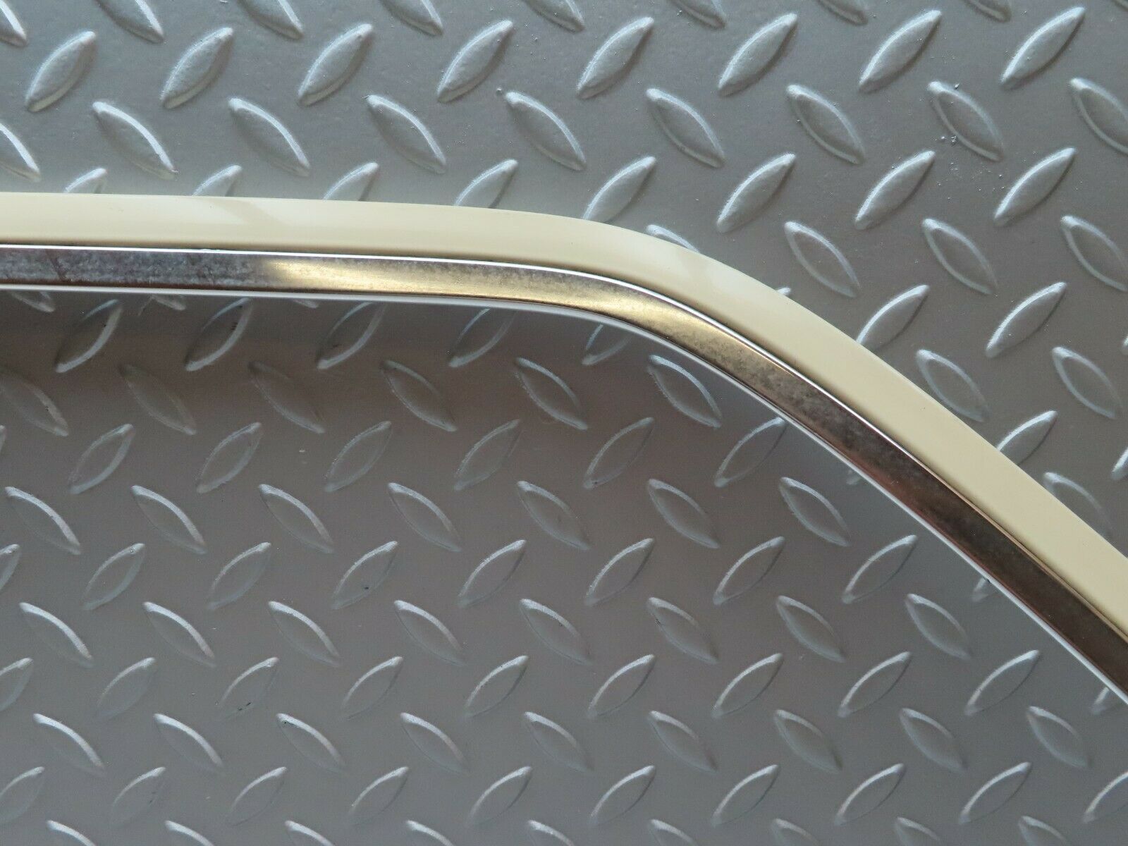 4025 Mercedes-Benz S123 200T Wagon Window Frame Rear Left