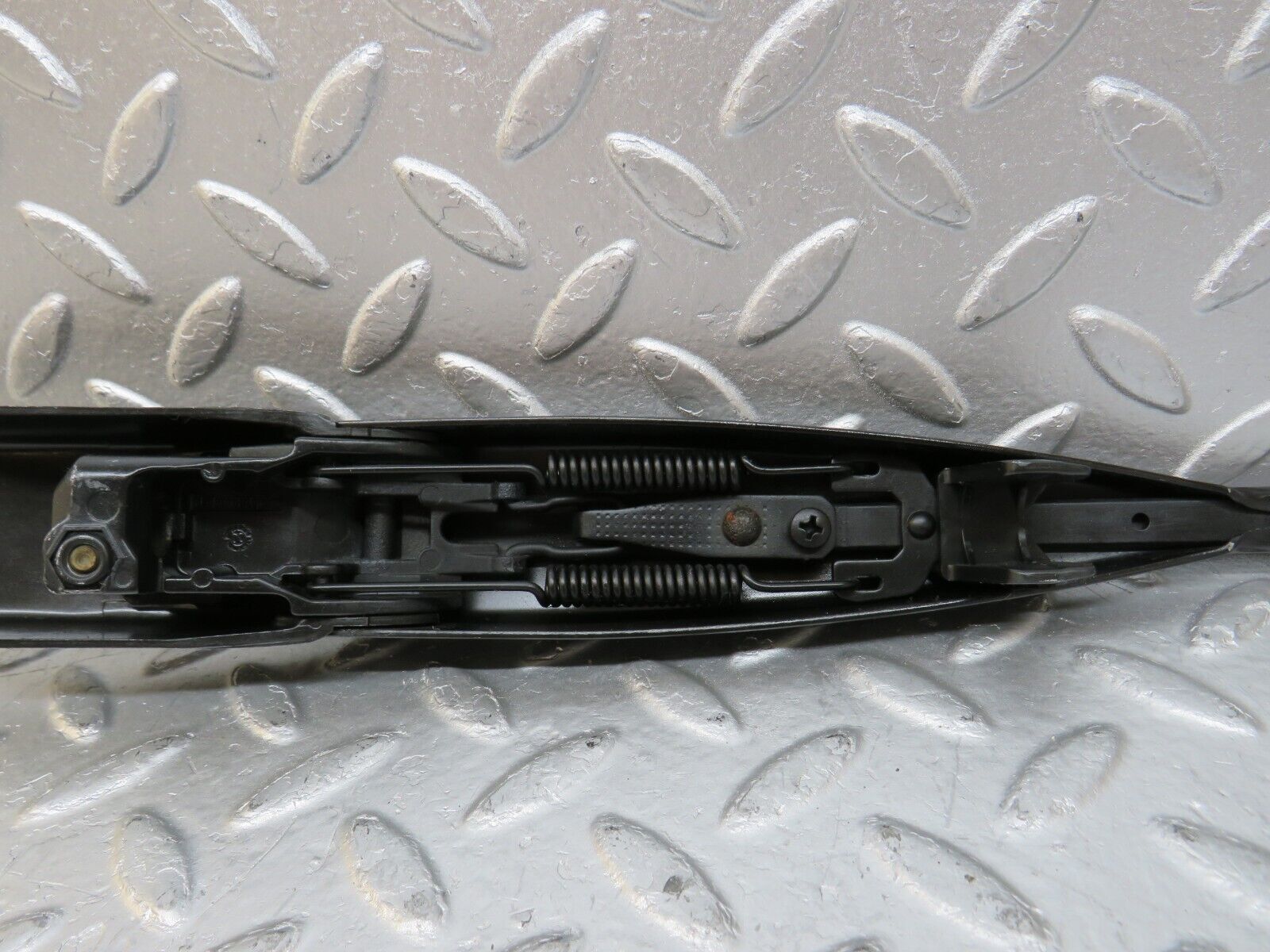 34859 Mercedes-Benz W210 320E Front Windscreen Wiper Arm