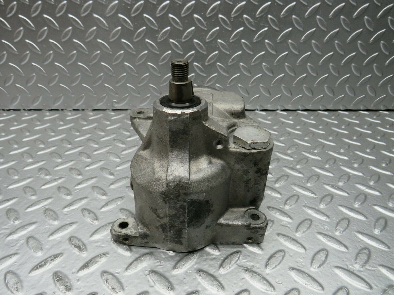 24116 Mercedes-Benz W123 280E Power Steering Pump 7672900448 1264601380