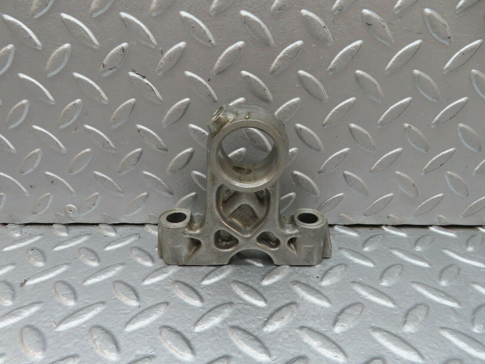 18036 Mercedes-Benz W123 200 Camshaft Tower Bearing 1150510812